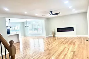 106 Almira, Springfield, MA 01119 - Photo 3