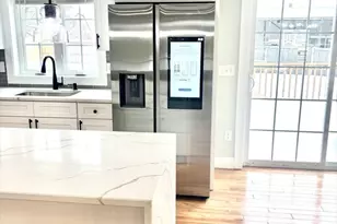 106 Almira, Springfield, MA 01119 - Photo 9