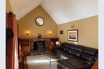 88 Country Rd, Agawam, MA 01001 - Photo 3