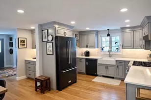 11 Dragon Cir, Easthampton, MA 01027 - Photo 7