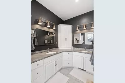 96 Dascomb Rd, Andover, MA 01810 - Photo 11