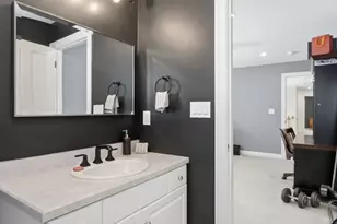 96 Dascomb Rd, Andover, MA 01810 - Photo 9