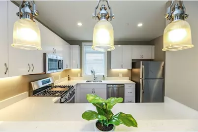 4945 Washington #110, Boston, MA 02132 - Photo 7