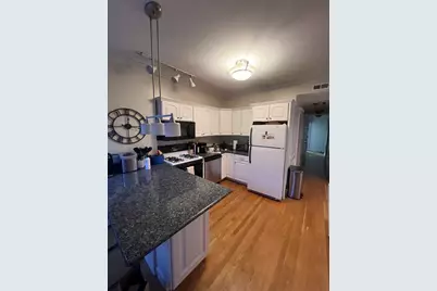 190 L St #3, Boston, MA 02127 - Photo 11