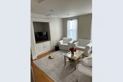 190 L St #3, Boston, MA 02127 - Photo 3