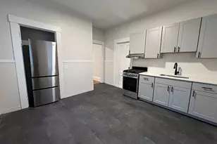 23 Maple St, Waltham, MA 02453 - Photo 7