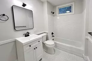 23 Maple St, Waltham, MA 02453 - Photo 5