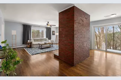 21 Pleasantview Ter, Framingham, MA 01701 - Photo 9