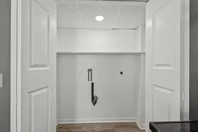 131 Center St, Lee, MA 01238 - Photo 17