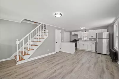 131 Center St, Lee, MA 01238 - Photo 15