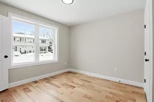 12 Benham St, Worcester, MA 01604 - Photo 11