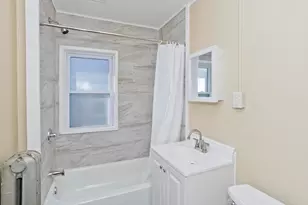 1196 Grattan, Chicopee, MA 01013 - Photo 7