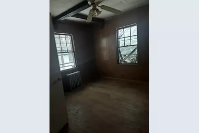 107 N Leyden St, Brockton, MA 02302 - Photo 9