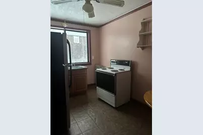 107 N Leyden St, Brockton, MA 02302 - Photo 15