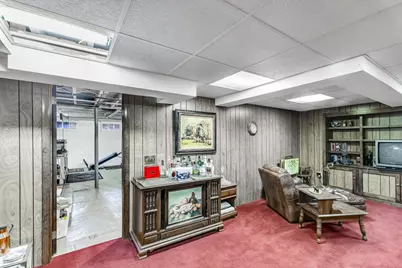 154 Madison Ave, Holyoke, MA 01040 - Photo 35