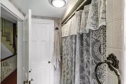 154 Madison Ave, Holyoke, MA 01040 - Photo 31