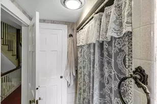 154 Madison Ave, Holyoke, MA 01040 - Photo 31