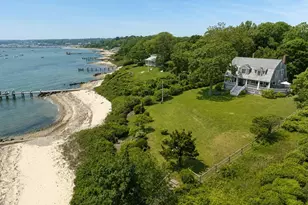 33 Goethals Way, Tisbury, MA 02568 - Photo 1
