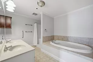 8 Crowninshield St, Peabody, MA 01960 - Photo 19