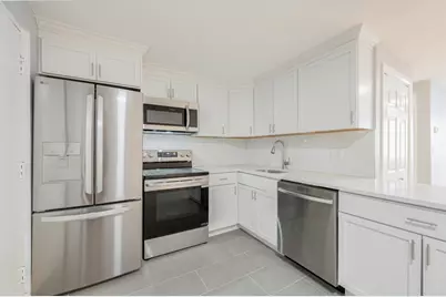 15 Staples Avenue #31, Everett, MA 02149 - Photo 3