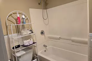 29 Verndale St, Haverhill, MA 01835 - Photo 17