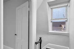 37 Laurel Ave, Haverhill, MA 01835 - Photo 19