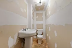 58 E Main St, Orange, MA 01364 - Photo 25