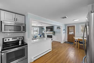 269 Concord St, Holliston, MA 01746 - Photo 19