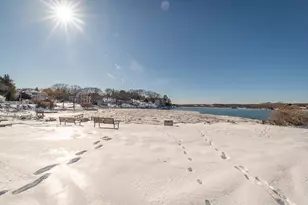 13 Honeysuckle Rd, Gloucester, MA 01930 - Photo 25