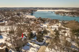 13 Honeysuckle Rd, Gloucester, MA 01930 - Photo 3