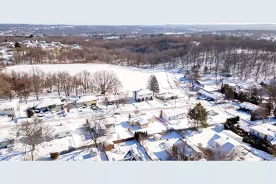 34 Robin Rd, Worcester, MA 01604 - Photo 39