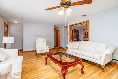 34 Robin Rd, Worcester, MA 01604 - Photo 11