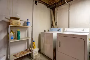 34 Robin Rd, Worcester, MA 01604 - Photo 35