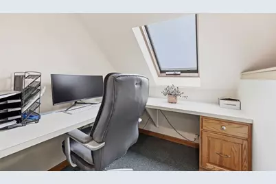 200 Center St #16, Ludlow, MA 01056 - Photo 25