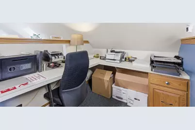 200 Center St #16, Ludlow, MA 01056 - Photo 23