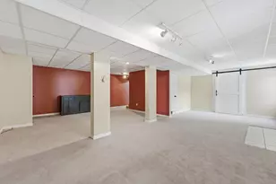 4 Pioneer Dr, Palmer, MA 01069 - Photo 35