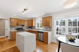 4 Pioneer Dr, Palmer, MA 01069 - Photo 3