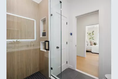 106-108 Bunker Hill St #4P, Boston, MA 02129 - Photo 19