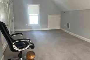 13 Cleveland St, Boston, MA 02136 - Photo 9