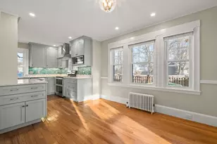 25 Moffat Rd, Quincy, MA 02169 - Photo 11