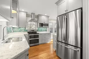 25 Moffat Rd, Quincy, MA 02169 - Photo 15