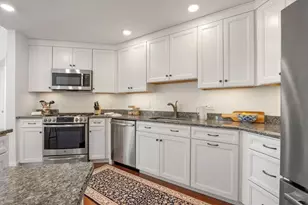 7 Executive Dr, Stoneham, MA 02180 - Photo 9