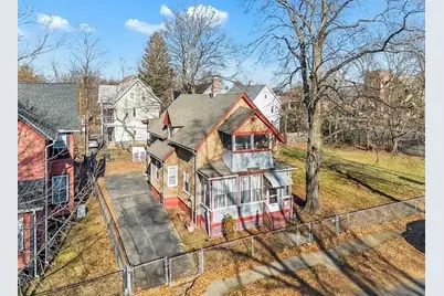 118 Quincy St, Springfield, MA 01109 - Photo 1