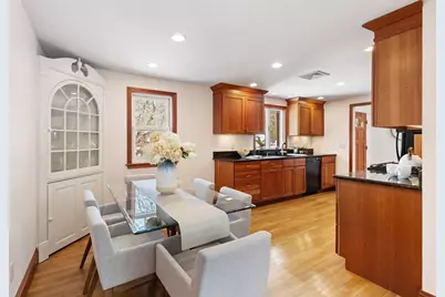 11 Menotomy Rocks Dr, Arlington, MA 02476 - Photo 7