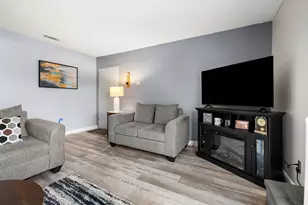 17 Thayer Pond Dr, Oxford, MA 01537 - Photo 3