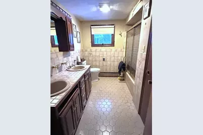 214 Sawdy Dr, Westport, MA 02790 - Photo 13