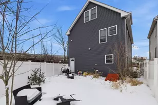 251 Arlington St, Chelsea, MA 02150 - Photo 29