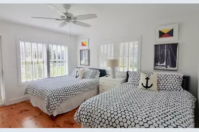 10 Brant Point Road, Nantucket, MA 02554 - Photo 9