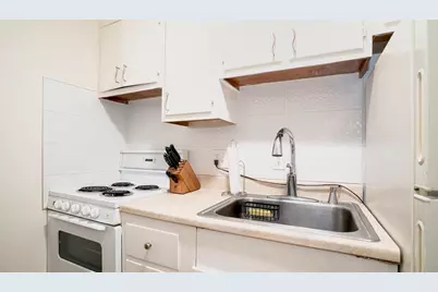 50 Green St #107, Brookline, MA 02446 - Photo 9