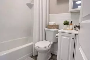 625 Main St, Reading, MA 01867 - Photo 5